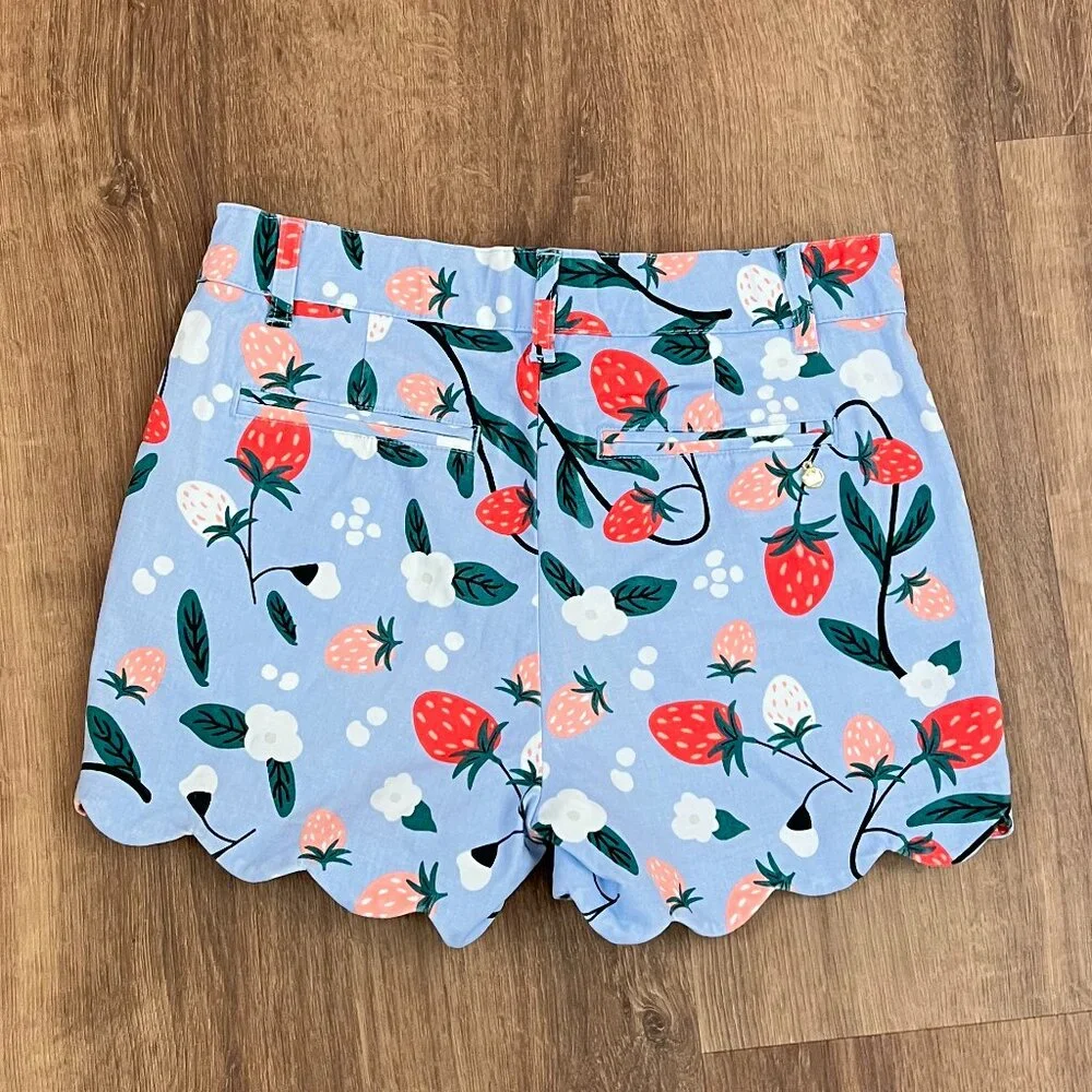 Crown & Ivy Strawberry Scallop Shorts Sz 12